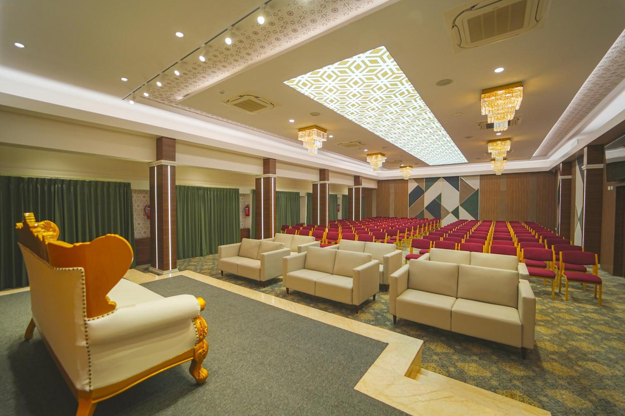 Highland Hotel Bangalore Exterior photo